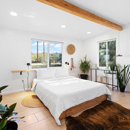 The Zen - Outdoor Shower, Gas Fireplace, Walkable To Shops & Restaurants Joshua Tree Exterior photo