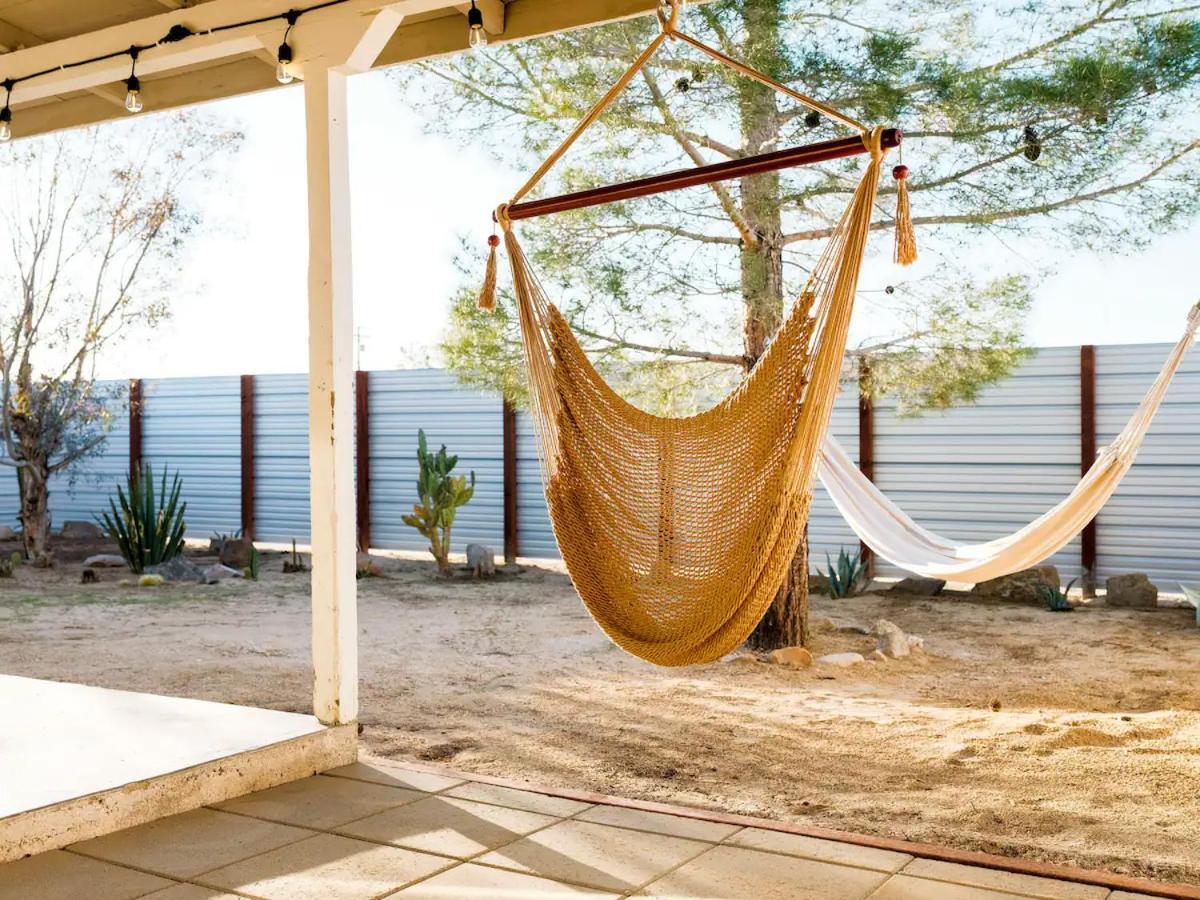 The Zen - Outdoor Shower, Gas Fireplace, Walkable To Shops & Restaurants Joshua Tree Exterior photo