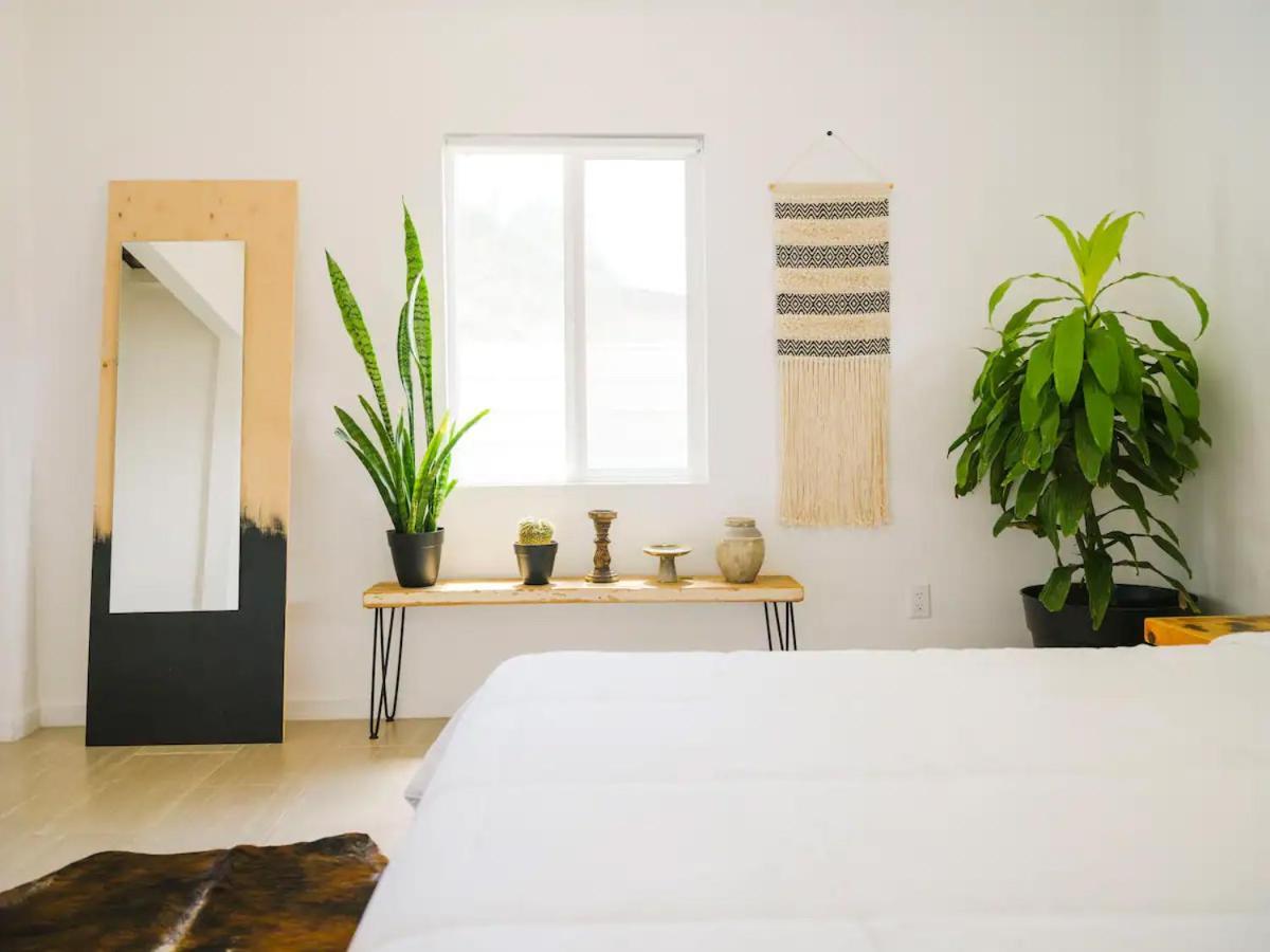 The Zen - Outdoor Shower, Gas Fireplace, Walkable To Shops & Restaurants Joshua Tree Exterior photo
