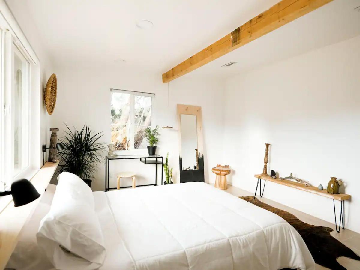 The Zen - Outdoor Shower, Gas Fireplace, Walkable To Shops & Restaurants Joshua Tree Exterior photo