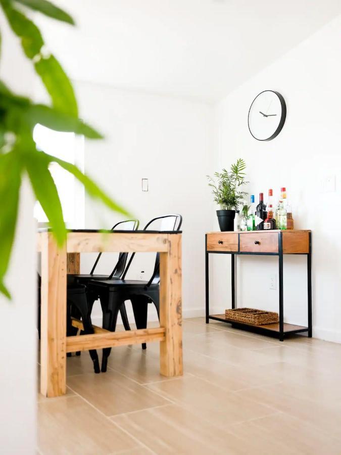 The Zen - Outdoor Shower, Gas Fireplace, Walkable To Shops & Restaurants Joshua Tree Exterior photo